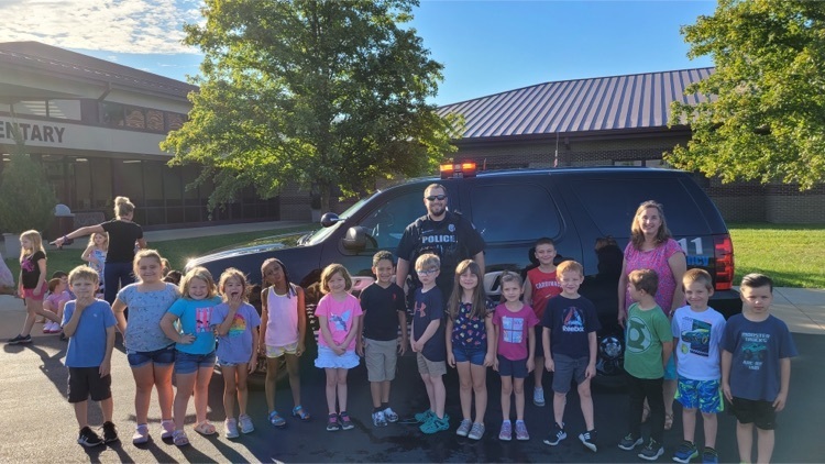 Dupo Police Department visits 1st Grade to help them learn about our community. 